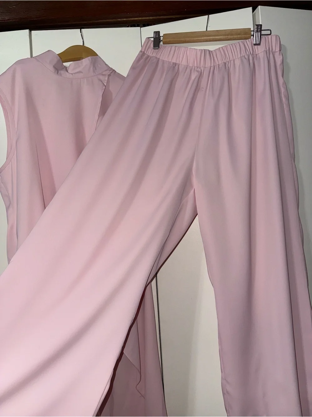 Women’s Pink Two-Piece Sleeveless Top & Wide-Leg Pants Set